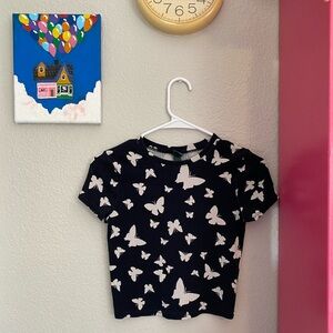 B+W Butterfly Crop | S